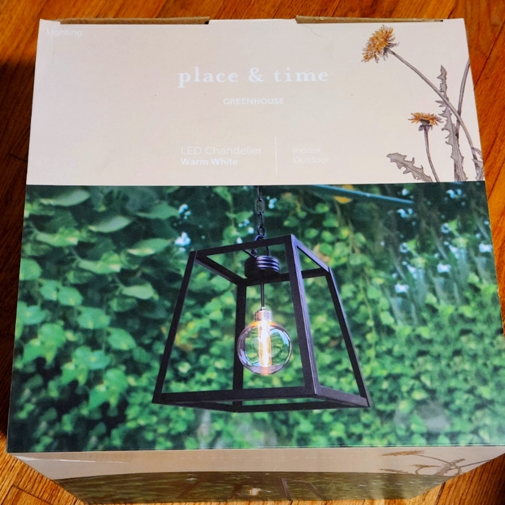 LED Chandelier Battery Powered Light